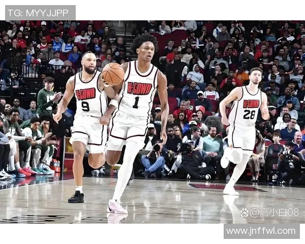 雷霆与火箭精彩对决回顾2月10日比赛录像分析与亮点总结 雷霆与火箭精彩对决回顾2月10日比赛录像分析与亮点总结