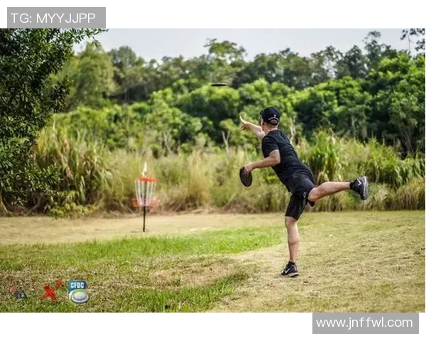 南京飞盘队与北京飞盘队赛后心理素质对比分析与反思